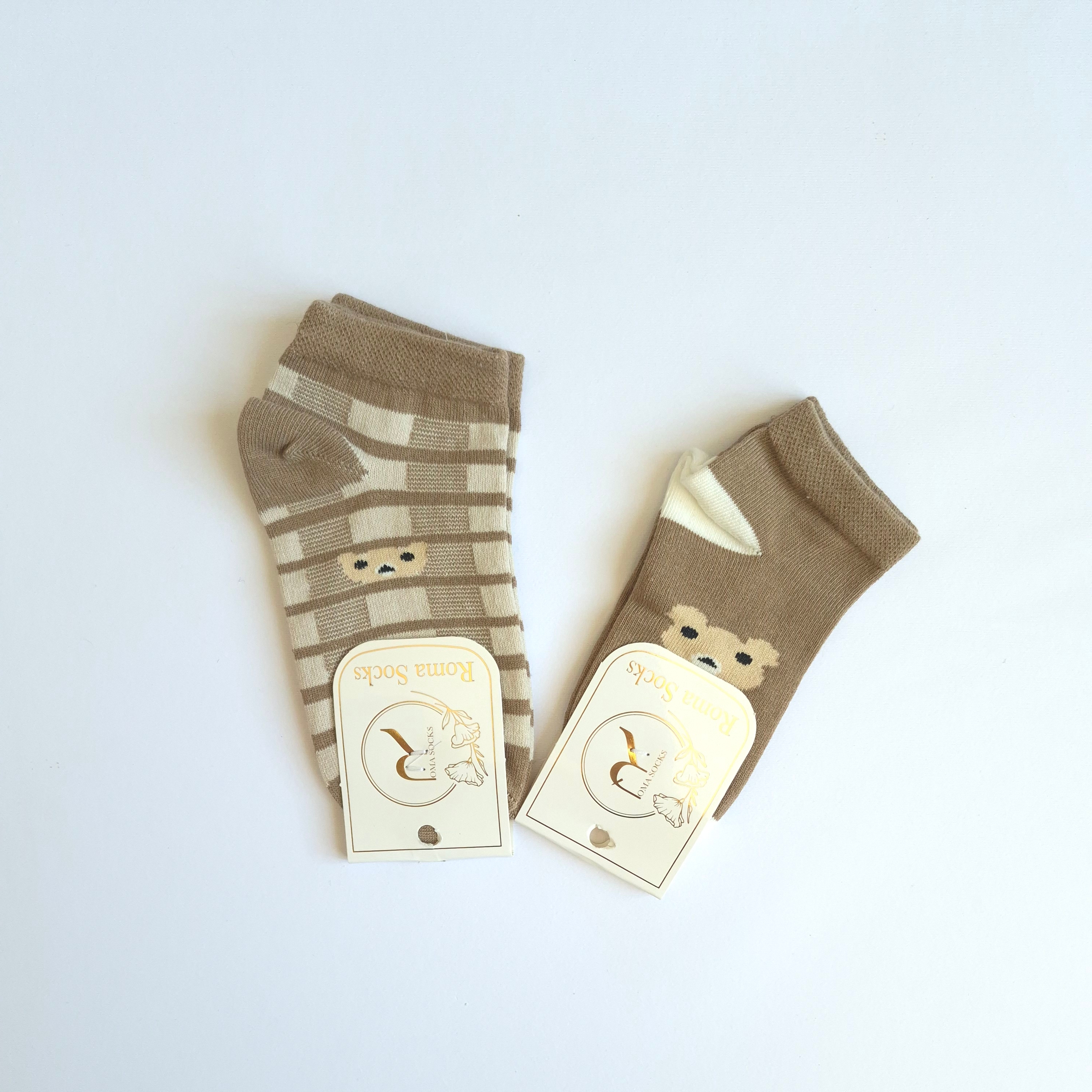 جوراب بچگانه نخی مچ پا برند Roma Socks طرح خرس فانتزی رنگ کرم قهوه ای و راه راه